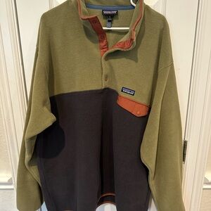 Patagonia Synchilla Green and Rust Pullover